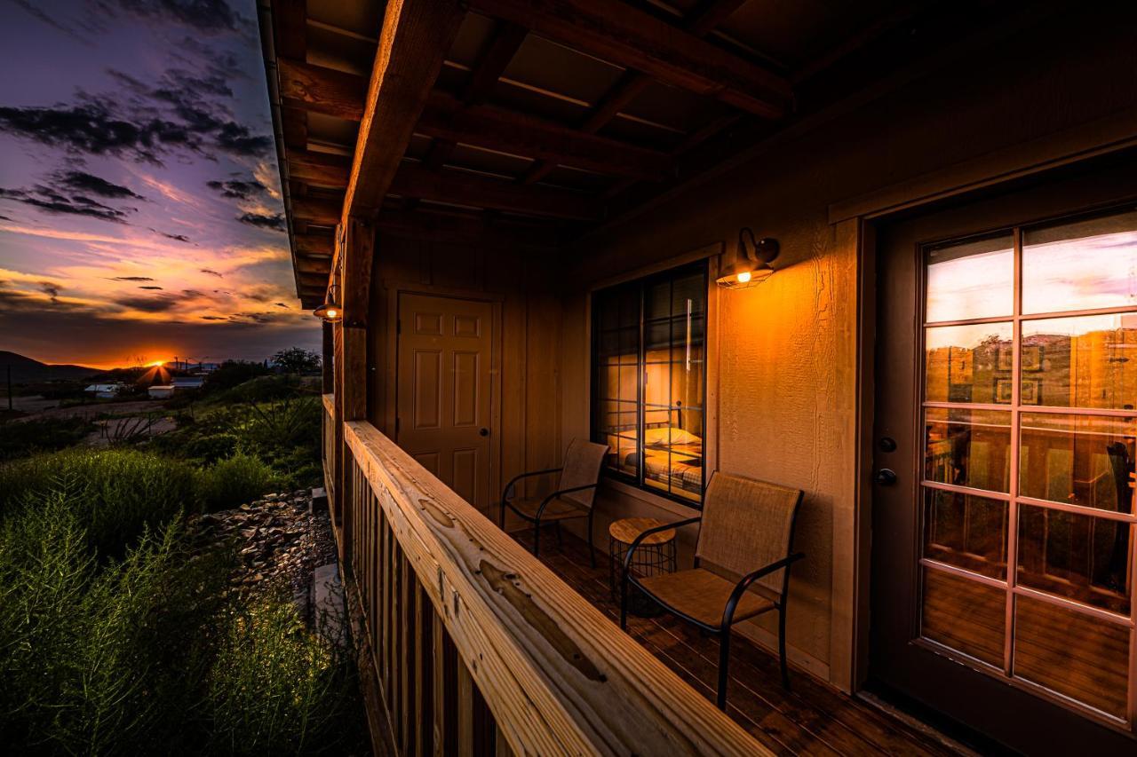 Miners Cabin #4 - King Bed - Private Balcony With Views Тумстон Экстерьер фото